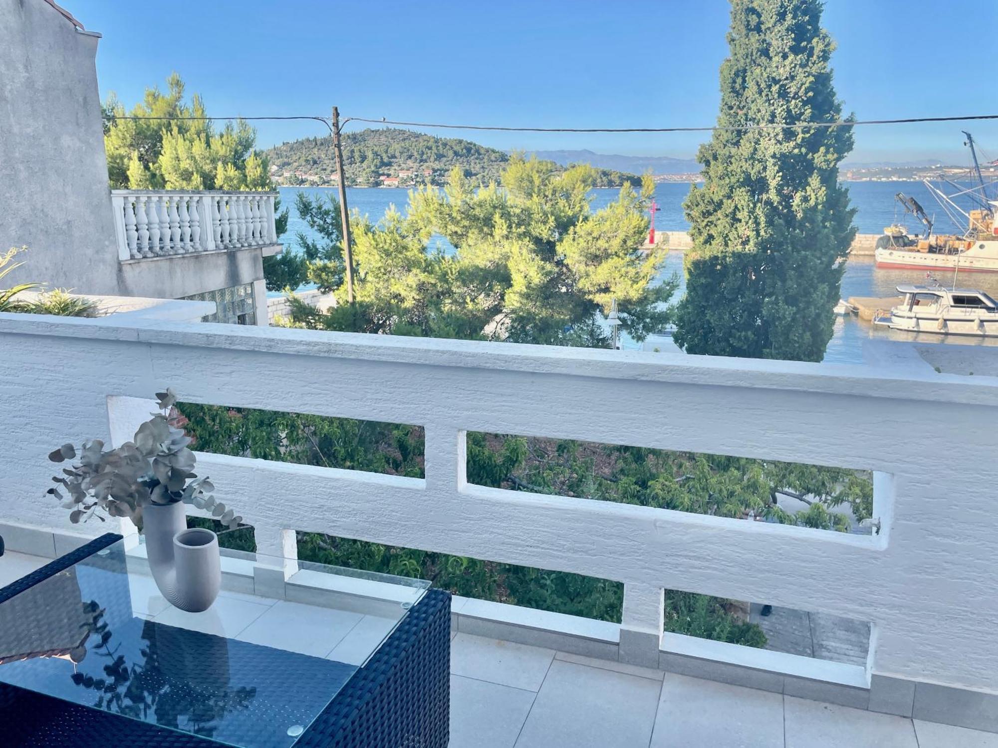 Apartman S M4 With The View Kali Exterior photo